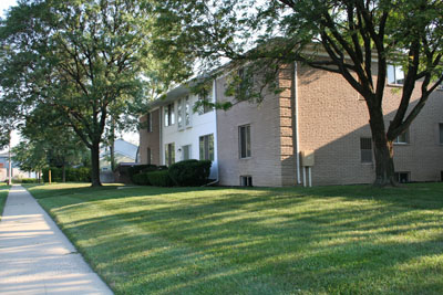 amber's Broadacre Apts. - Click to Enlarge